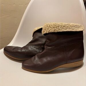 Brown Leather Ankle Boots with Shearling Lining Vintage